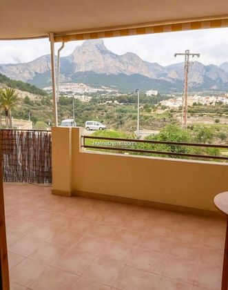 Foto 1 de Pis en venda a Nucia (la) de 4 habitacions amb terrassa i piscina