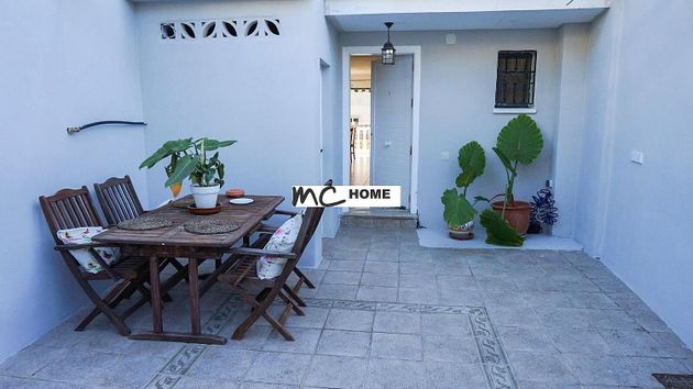 Foto 1 de Casa adosada en venta en Nucia (la) de 2 habitaciones con terraza y piscina