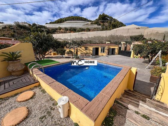 Foto 1 de Casa rural en venta en Polop de 3 habitaciones con terraza y piscina