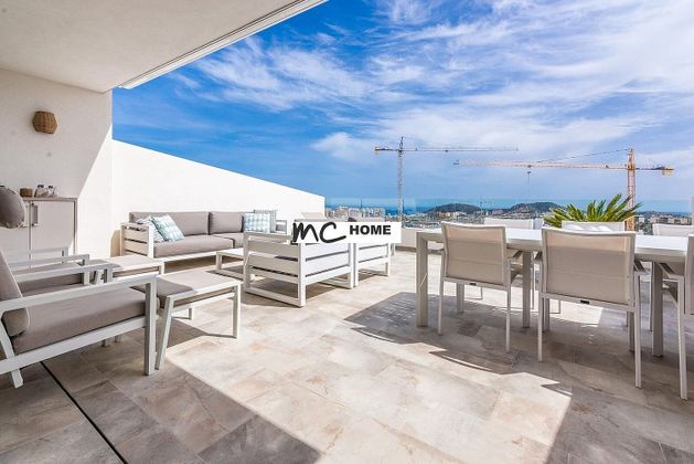 Foto 1 de Ático en venta en Cala de Finestrat de 3 habitaciones con terraza y piscina