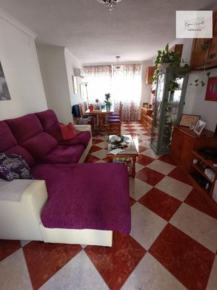 Foto 1 de Pis en venda a Dos Hermanas - Nuevo San Andrés de 4 habitacions amb terrassa i ascensor