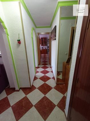 Foto 2 de Pis en venda a Dos Hermanas - Nuevo San Andrés de 4 habitacions amb terrassa i ascensor