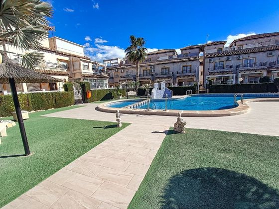 Foto 1 de Piso en venta en Algorfa de 2 habitaciones con terraza y piscina