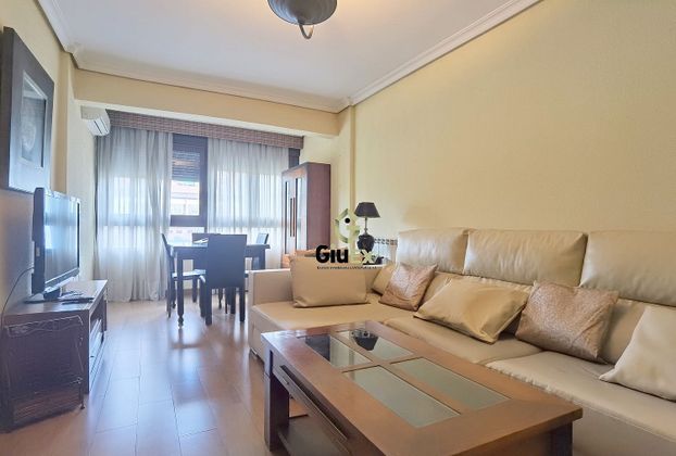 Foto 2 de Pis en venda a avenida De la Montaña de 3 habitacions amb terrassa i aire acondicionat