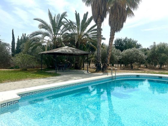 Foto 2 de Xalet en venda a Centro - Mutxamel/Muchamiel de 5 habitacions amb terrassa i piscina