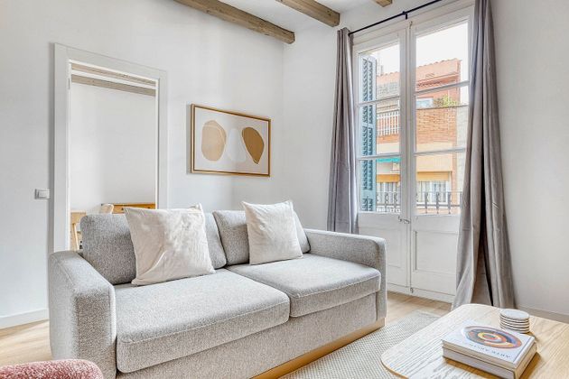 Foto 1 de Alquiler de piso en Sarrià de 3 habitaciones con muebles y balcón