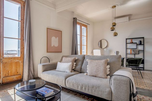 Foto 1 de Alquiler de piso en Vila de Gràcia de 2 habitaciones con terraza y muebles