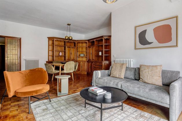 Foto 2 de Piso en alquiler en Sant Gervasi - Galvany de 4 habitaciones con muebles y balcón