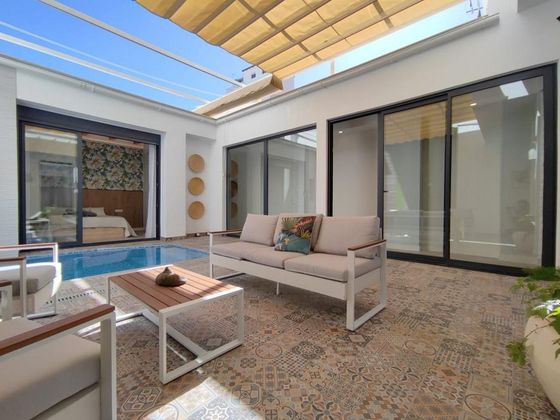 Foto 1 de Casa en venda a Morvedre de 3 habitacions amb terrassa i piscina