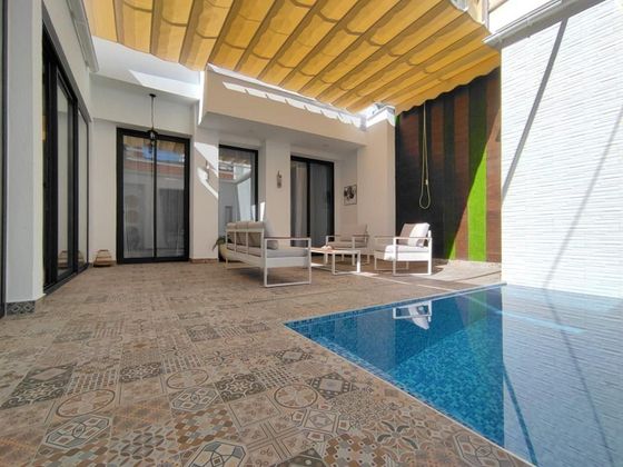 Foto 2 de Casa en venta en Morvedre de 3 habitaciones con terraza y piscina