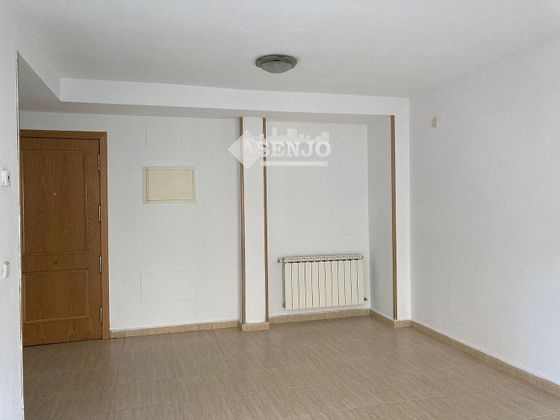 Foto 1 de Dúplex en venta en Centro - Azuqueca de Henares de 3 habitaciones con calefacción y ascensor
