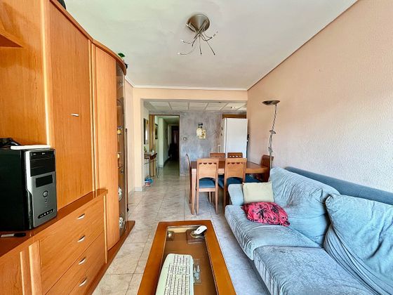 Foto 2 de Piso en venta en Delicias de 3 habitaciones con balcón y aire acondicionado