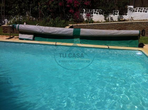 Foto 2 de Chalet en venta en Pinar de los Franceses - Marquesado de 3 habitaciones con piscina y garaje