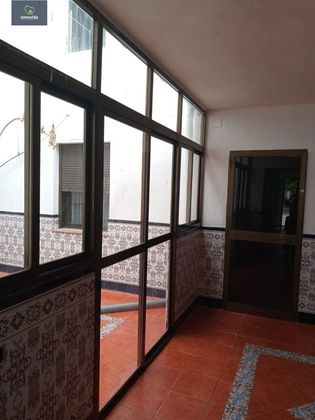 Foto 2 de Casa en venda a Adamuz de 6 habitacions amb terrassa i aire acondicionat