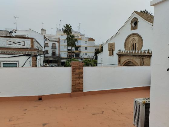 Foto 2 de Àtic en venda a Sanlúcar la Mayor de 2 habitacions amb terrassa