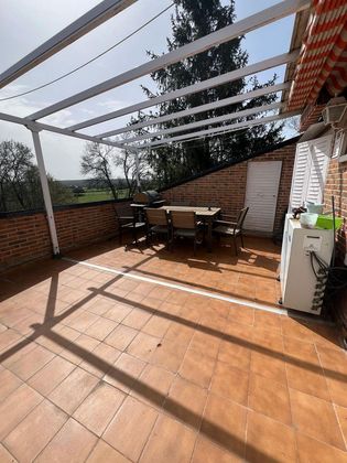 Foto 2 de Àtic en lloguer a El Guijo - Colonia España de 6 habitacions amb terrassa i piscina