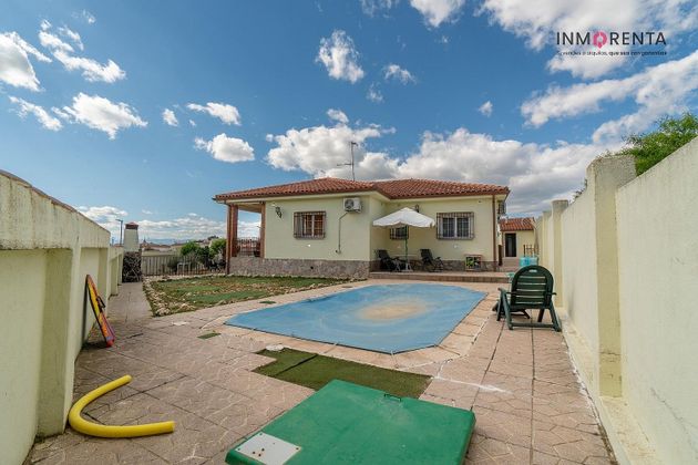 Foto 1 de Venta de chalet en Santa Cruz del Retamar pueblo de 4 habitaciones con terraza y piscina