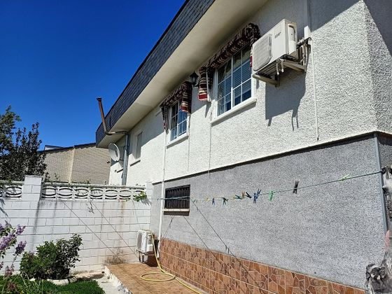 Foto 2 de Casa en venda a Serranillos del Valle de 6 habitacions amb terrassa i garatge