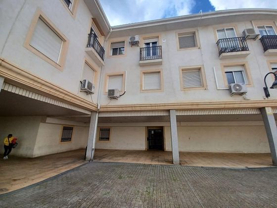 Foto 1 de Piso en venta en Torres de la Alameda de 2 habitaciones con terraza y aire acondicionado