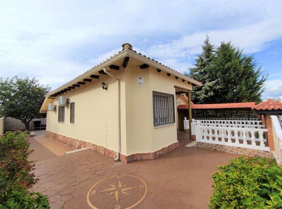 Foto 2 de Xalet en venda a Loranca de Tajuña de 2 habitacions amb terrassa i jardí