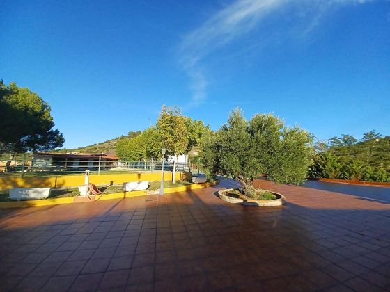 Foto 2 de Xalet en venda a Villalbilla pueblo de 4 habitacions amb piscina i garatge