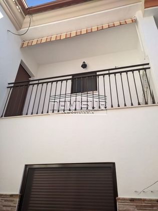 Foto 2 de Venta de casa adosada en calle Clara Campoamor de 4 habitaciones con terraza y garaje