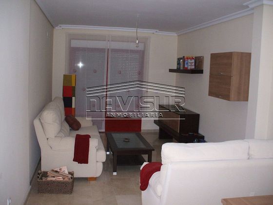 Foto 1 de Venta de piso en calle Diego Serrano de 2 habitaciones con terraza y garaje