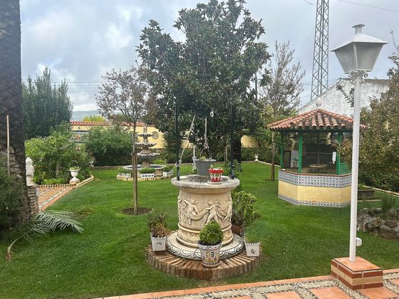 Foto 1 de Chalet en venta en Cerro Muriano de 9 habitaciones con terraza y piscina