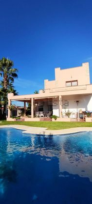 Foto 1 de Casa rural en venda a avenida Principal de 4 habitacions amb terrassa i piscina