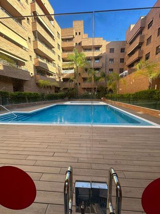 Foto 2 de Pis en venda a calle Teresa de Calcuta de 3 habitacions amb terrassa i piscina