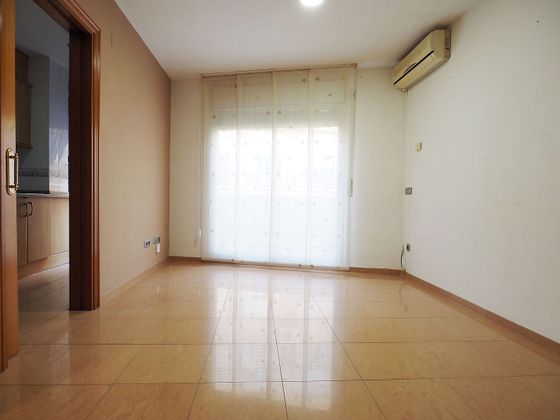 Foto 2 de Piso en venta en Centre - Mataró de 3 habitaciones con terraza y calefacción