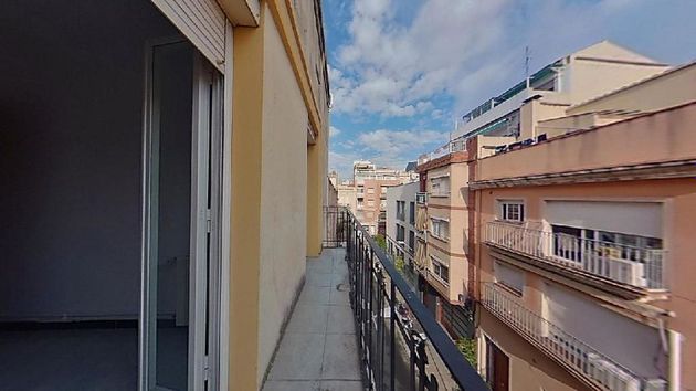 Foto 2 de Piso en venta en Centre - Hospitalet de Llobregat, L´ de 2 habitaciones con balcón y calefacción