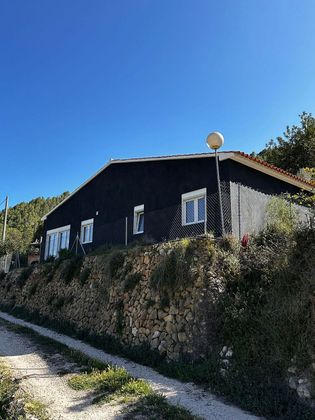 Foto 2 de Casa rural en venta en Guadalest de 3 habitaciones con terraza y garaje