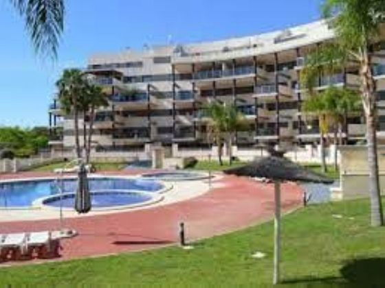 Foto 2 de Venta de ático en Canet d´En Berenguer de 2 habitaciones con terraza y piscina