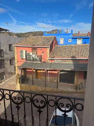 Foto 2 de Casa en venda a calle Mayor de 4 habitacions amb terrassa i balcó