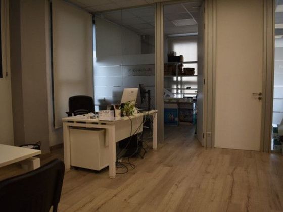 Foto 2 de Oficina en venda a Casco Urbano amb garatge i ascensor