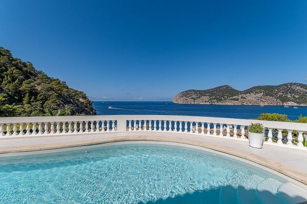 Foto 1 de Xalet en venda a Es Camp de Mar de 4 habitacions amb terrassa i piscina