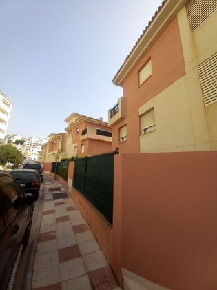 Foto 1 de Venta de piso en calle Faro de 2 habitaciones con terraza y piscina