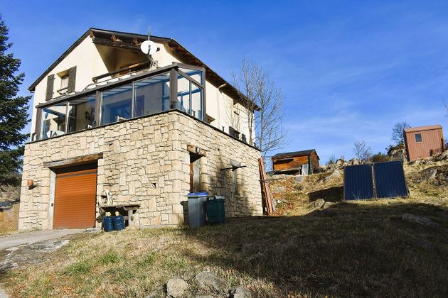 Foto 1 de Casa adossada en venda a vía Route de de 4 habitacions amb terrassa i garatge
