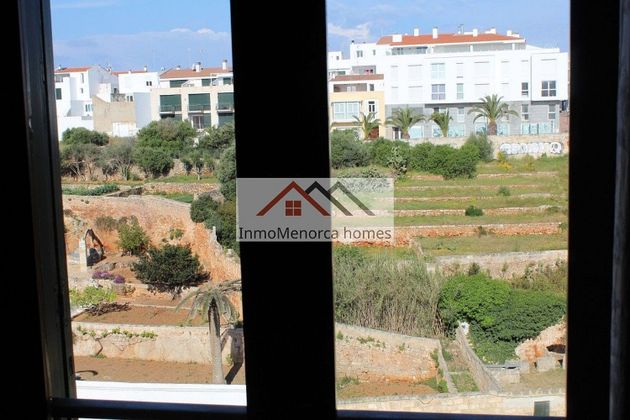Foto 1 de Piso en venta en Ciutadella de 4 habitaciones con terraza y garaje