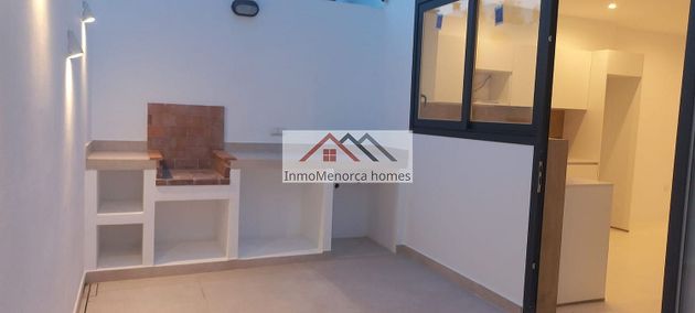 Foto 2 de Piso en venta en Ciutadella de 2 habitaciones con aire acondicionado