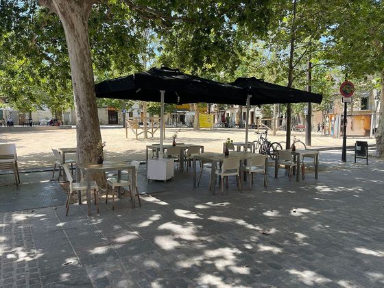 Foto 1 de Local en lloguer a plaza De Barcelona amb terrassa i aire acondicionat