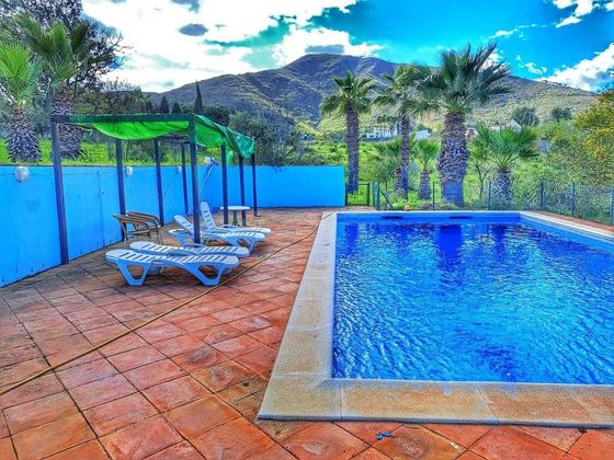 Foto 1 de Casa rural en venda a Calahonda de 4 habitacions amb terrassa i piscina