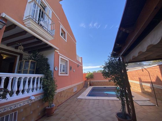 Foto 2 de Venta de chalet en Los Álamos de 6 habitaciones con terraza y piscina