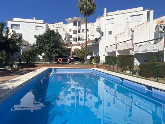 Foto 2 de Casa en venda a El Pinillo de 2 habitacions amb terrassa i piscina