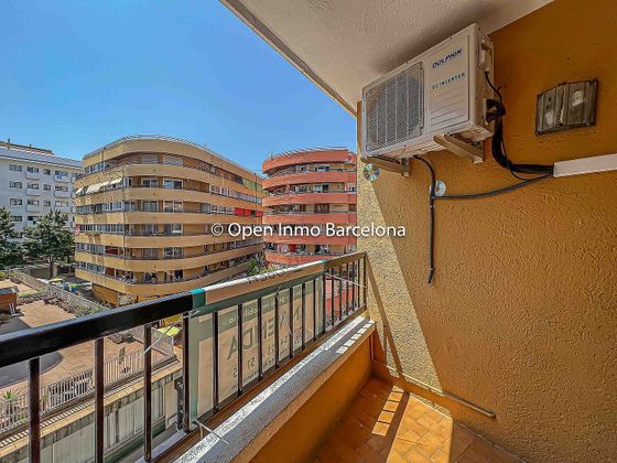 Foto 2 de Piso en venta en calle Riera de 2 habitaciones con terraza y balcón