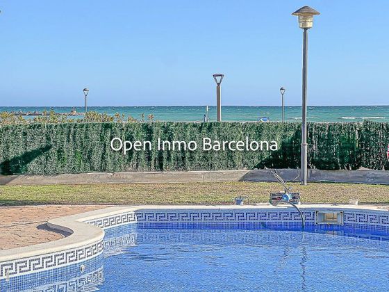 Foto 1 de Pis en venda a avenida Onze de Setembre de 3 habitacions amb terrassa i piscina