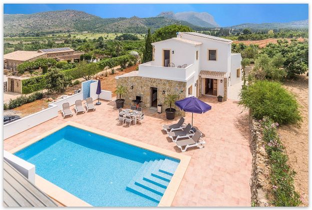 Foto 2 de Venta de chalet en Pedreguer de 3 habitaciones con terraza y piscina