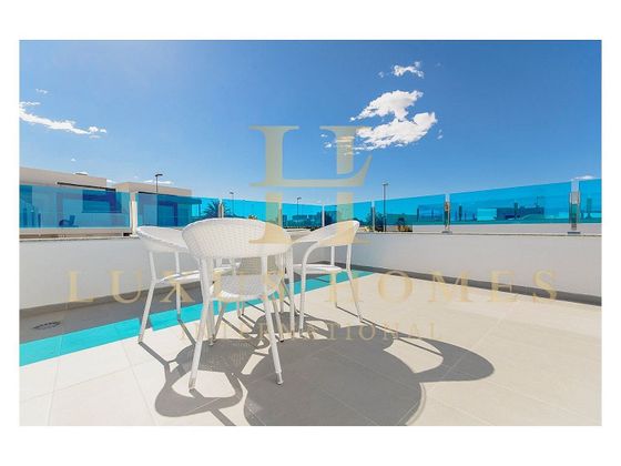 Foto 2 de Venta de chalet en Jacarilla de 3 habitaciones con terraza y piscina