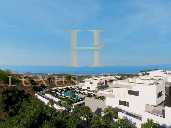 Foto 1 de Dúplex en venda a Playa de Poniente de 2 habitacions amb terrassa i piscina